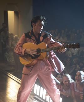 Austin Butler als Elvis Presley in „Elvis“