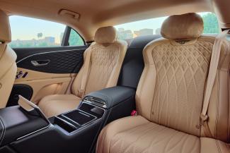 Der Luxuriöse Innenraum des Bentley Flying Spur Hybrid