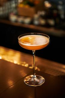Ein Cocktail-Klassiker mit internationalen Wurzeln: Das Rezept für Champs-Élysées