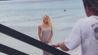Pamela Anderson am Strand
