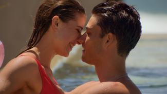 Knistern zwischen Tobias und Stella bei „Too Hot to Handle“ auf Netflix