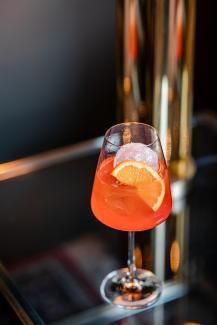 Rezept für den sommerlichen Cocktail „Patrosa Spritz“ mit Grapefruit