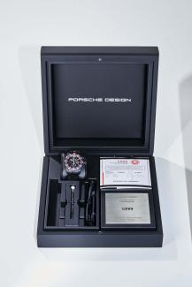  „Custom-built Timepiece“ von Porsche Design kommt samt Box