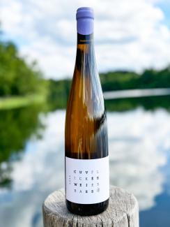 Flasche des Sommerwein 2022 Cuvée Weiß von Esra & Thorben